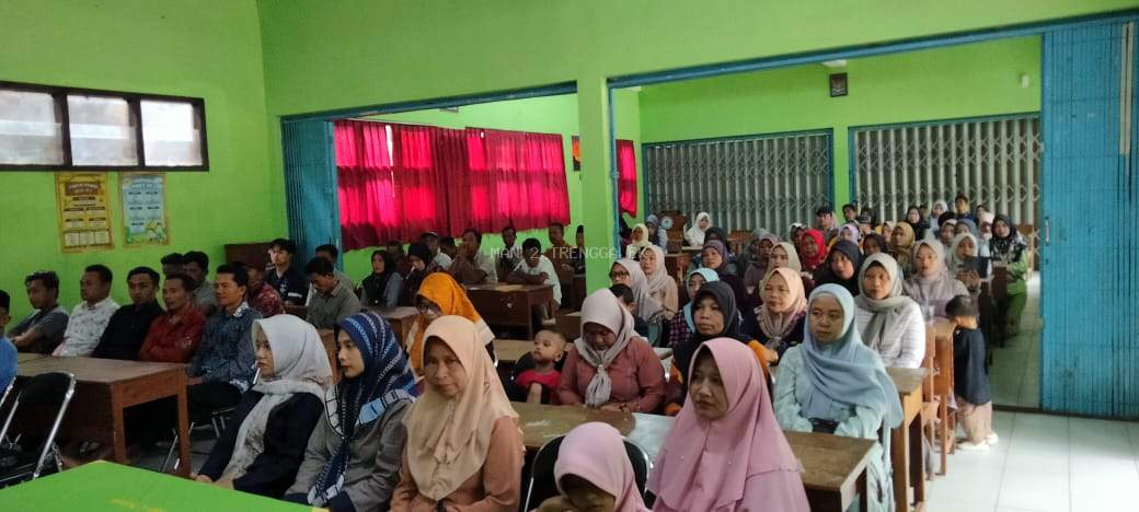 Tutup Semester Genap Tahun Ajaran 2024/2025 , Dengan Pembagian Hasil Ketuntasan Belajar Siswa 